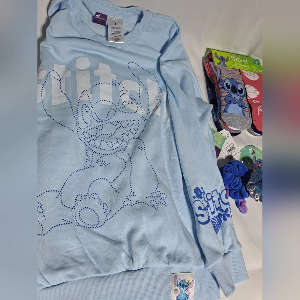 Disney Stitch Girls Sweatshirt Size Youth‎ S Socks 4-10 Scrunchies Set NEW